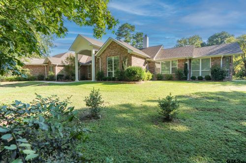 21585 Syrah Ln, Tyler, TX, 75703-9211 | Card Image