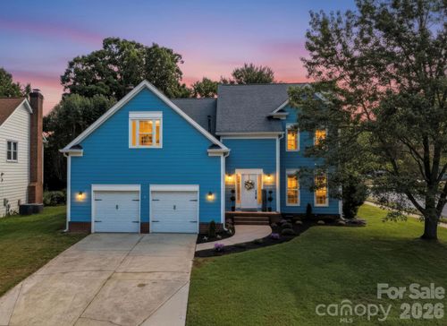 1125 Sunnyview Cir, Matthews, NC, 28105-2883 | Card Image
