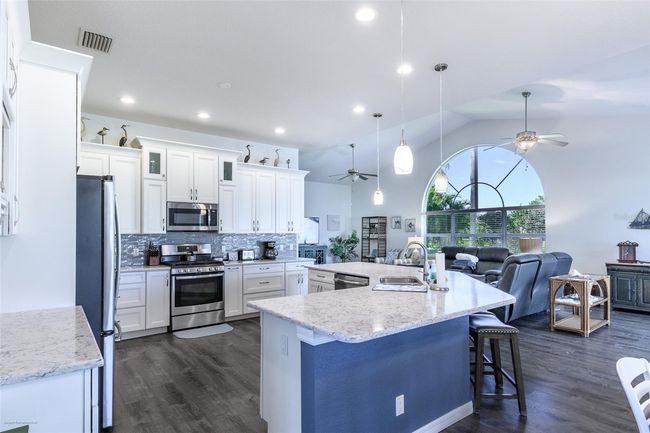 27406 Tierra Del Fuego Cir, House other with 4 bedrooms, 4 bathrooms and null parking in PUNTA GORDA FL | Image 15