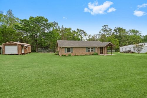 139 Florence Dr, Onalaska, TX, 77360-5211 | Card Image