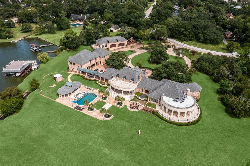 Lakeshore Dr, El Lago, TX 77586