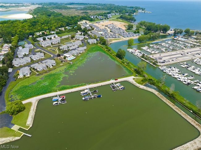 UNIT-6 - 10654 E Bayshore Rd, Condo with 3 bedrooms, 2 bathrooms and null parking in Lakeside-Marblehead OH | Image 28