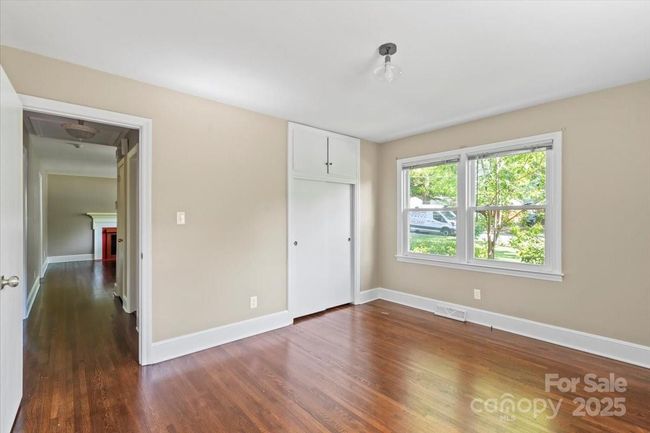 Bedroom | Image 19