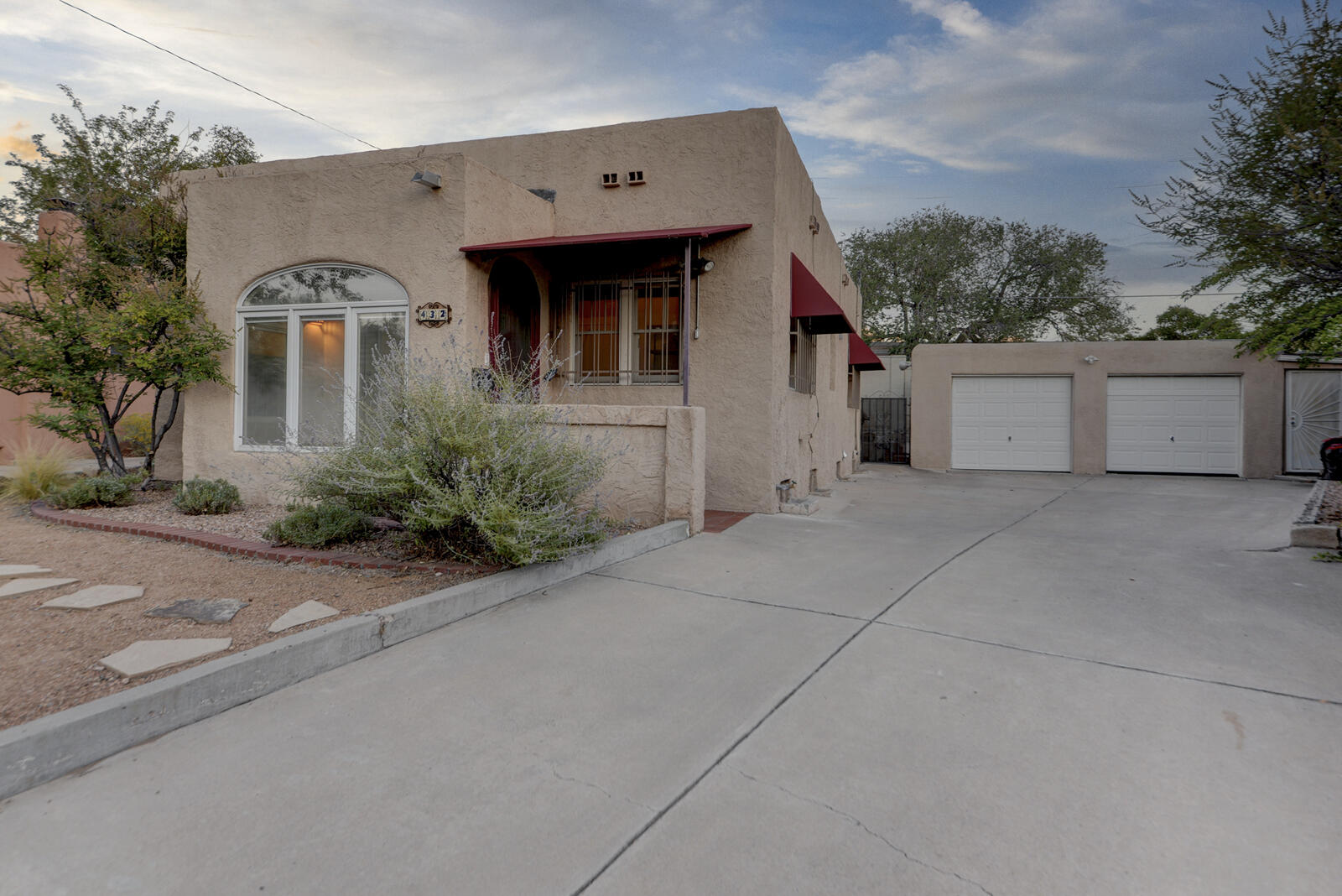 Sycamore St, Albuquerque, NM 87106