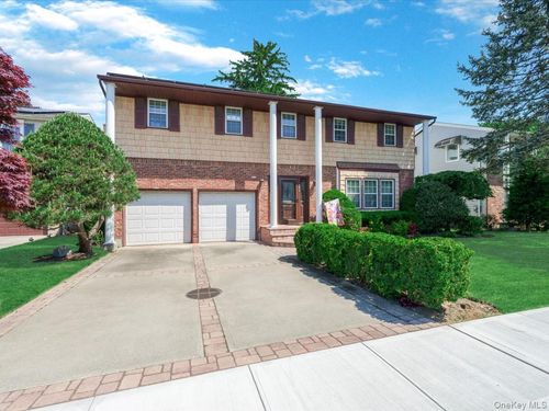 254 Meredith Ln, West Hempstead, NY, 11552-1200 | Card Image
