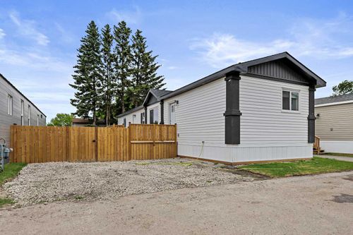 5-6220 17 Avenue Se, Calgary, AB, T2A0W6 | Card Image