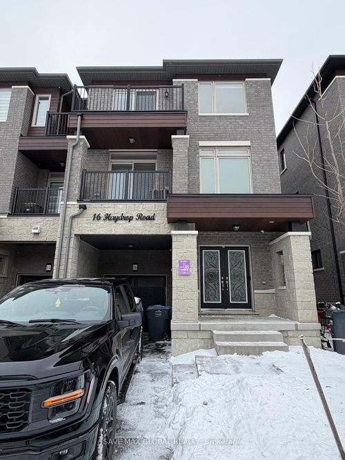 16 Haydrop Rd, Brampton, ON, L6P4P3 | Card Image