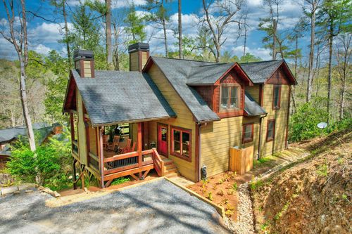 136 Gallery Ct, ELLIJAY, GA, 30540-6843 | Card Image