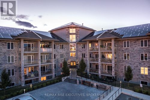 210-810 Blackburn Mews, Kingston, ON, K7P0H2 | Card Image