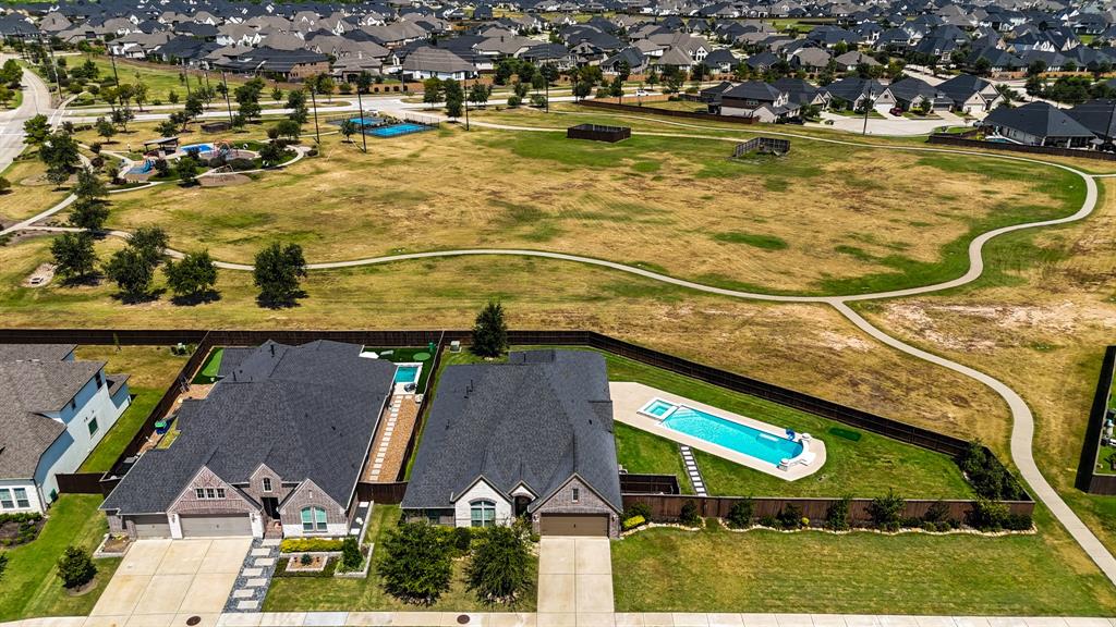 Red Oak Dr, Katy, TX 77493
