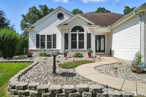 8275 Silver Ct, Lambertville, MI, 48144-8623 | Card Image