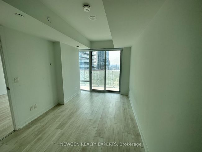 3112 - 501 Yonge St, Condo with 3 bedrooms, 2 bathrooms and 1 parking in Toronto ON | Image 10