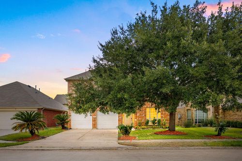2911 Darby Brook Dr, Fresno, TX, 77545-8126 | Card Image
