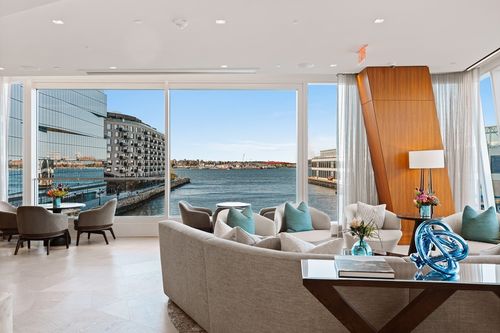 ph1g-150 Seaport Blvd, Boston, MA, 02210-2085 | Card Image