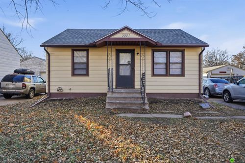5327 Knox St, Lincoln, NE, 68504-2231 | Card Image