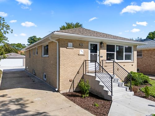 95 Erie St, Maywood, IL, 60153-1128 | Card Image