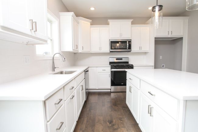 511 Bobwhite Way, House other with 5 bedrooms, 3 bathrooms and 3 parking in Normal IL | Image 14