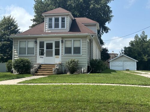 1005 Park St, Gowrie, IA, 50543-7718 | Card Image