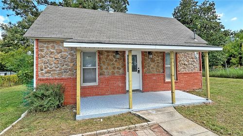 221 C Street, Rogers, AR, 72756 | Card Image