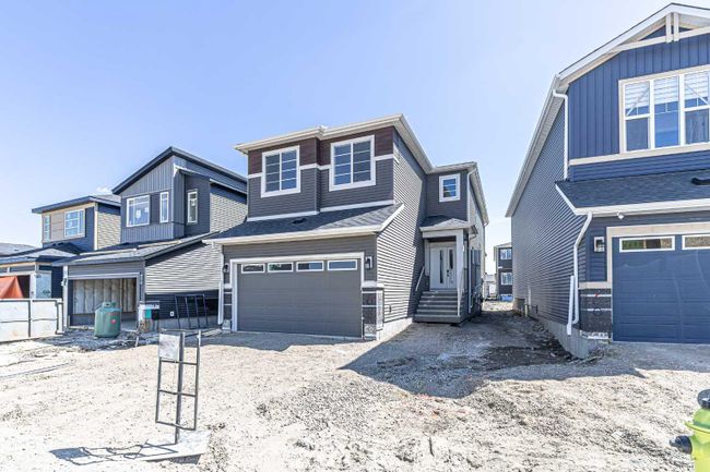 68 Corner Glen Road Ne, Home with 4 bedrooms, 3 bathrooms and 2 parking in Calgary AB | Image 2