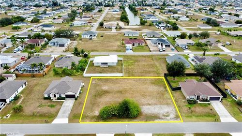 110 Ne 11th Ln, Cape Coral, FL, 33909-1278 | Card Image
