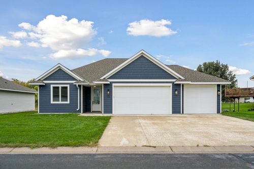 212 Century Ln, Silver Lake, MN, 55381-6175 | Card Image