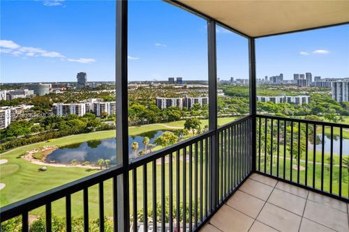 2122-20301 W Country Club Dr, Aventura, FL, 33180-1675 | Card Image