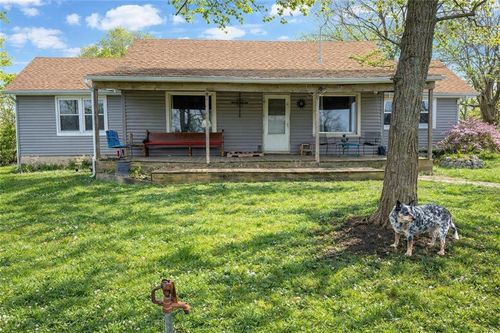 38240 Hedge Ln, Paola, KS, 66071-3006 | Card Image