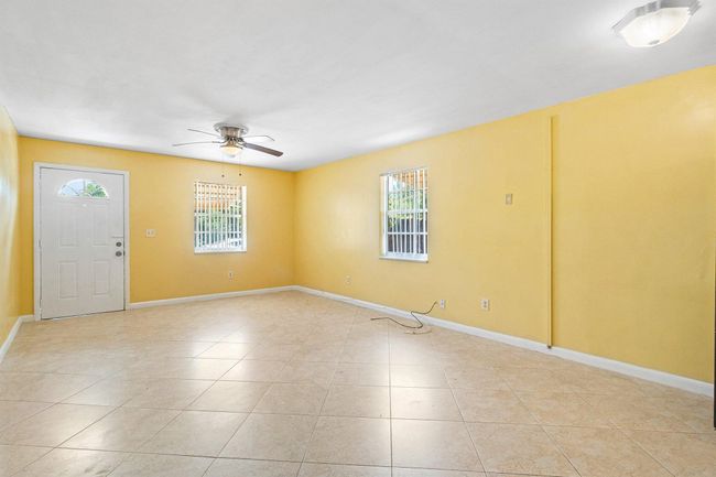1228 Highview Rd, House other with 3 bedrooms, 2 bathrooms and null parking in Lantana FL | Image 7