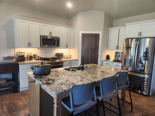837 Valley Rd, Home with 4 bedrooms, 3 bathrooms and null parking in DANE WI | Image 5