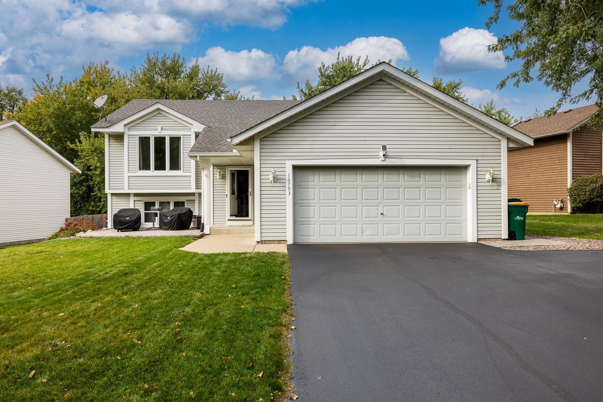 Jonquil Trl, Lakeville, MN 55044