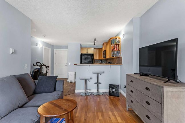 307 - 60 38 A Avenue Sw, Home with 1 bedrooms, 1 bathrooms and 1 parking in Calgary AB | Image 8