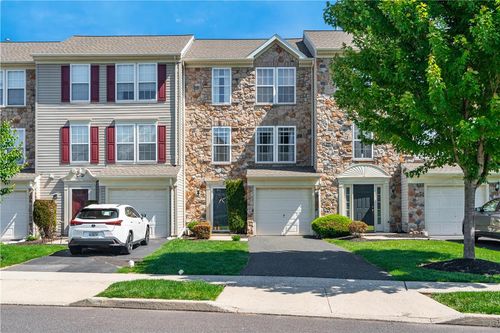 4079 Huckleberry Dr, Center Valley, PA, 18034-8527 | Card Image