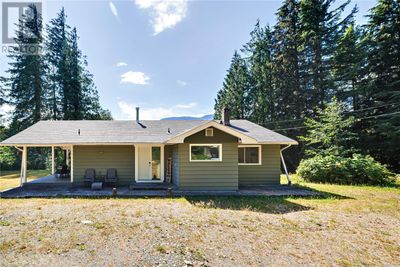 1016 Sayward Rd, House other with 3 bedrooms, 2 bathrooms and 2 parking in Sayward BC | Image 2