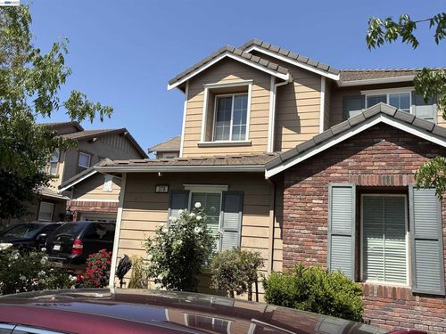 379 N Sierra Madre St, Mountain House, CA, 95391-1195 | Card Image