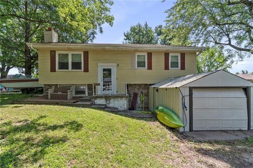1405 Vine St, Holden, MO, 64040-1806 | Card Image