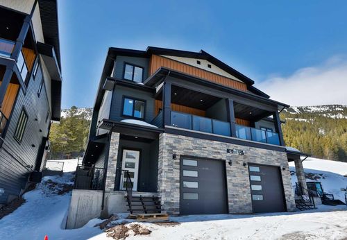 433 Starlight Way, Rural Pincher Creek No. 9, M.d. Of, AB, T0K1W0 | Card Image