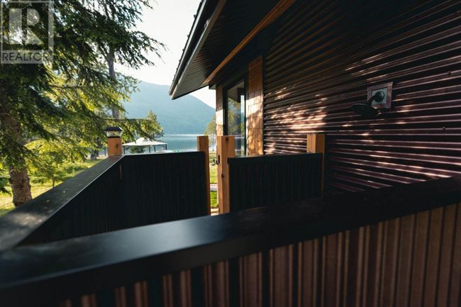 179 Kootenay Lake Rd, House other with 2 bedrooms, 2 bathrooms and 12 parking in Procter BC | Image 39