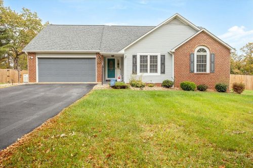 260 Leaning Oak Rd, Boones Mill, VA, 24065-3872 | Card Image