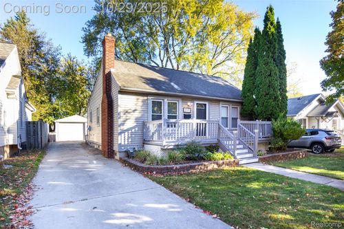 217 E Baker Ave, Clawson, MI, 48017-1668 | Card Image