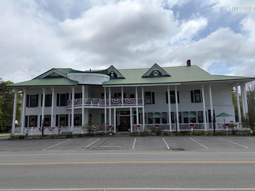 59 W Main St, Broadalbin, NY, 12025-2186 | Card Image