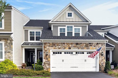 42808 Crane Meadows Sq, ASHBURN, VA, 20148-1852 | Card Image