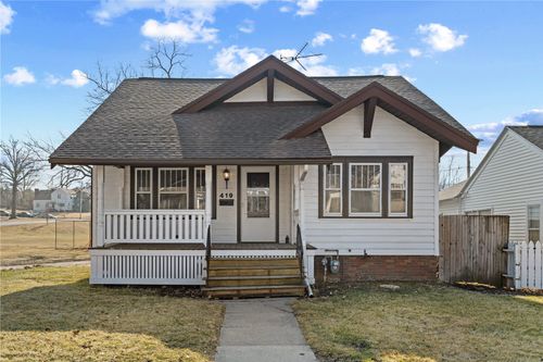 419 21st St Ne, Cedar Rapids, IA, 52402-6324 | Card Image