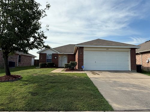 1452 Castle Ridge Rd, Fort Worth, TX, 76140-5741 | Card Image