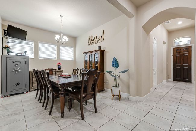10539 Far Reaches Ln, House other with 5 bedrooms, 4 bathrooms and null parking in Helotes TX | Image 10