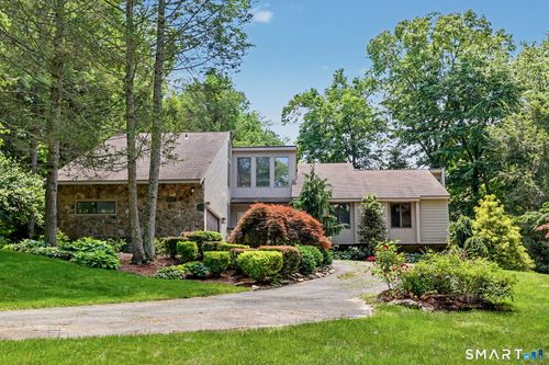 4 Scenic Hill Ln, Monroe, CT, 06468-1258 | Card Image
