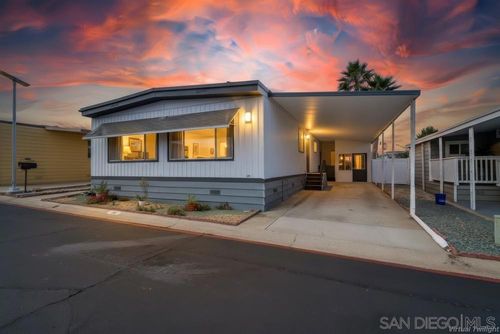 spc-194-8301 Mission Gorge Rd, Santee, CA, 92071-3588 | Card Image