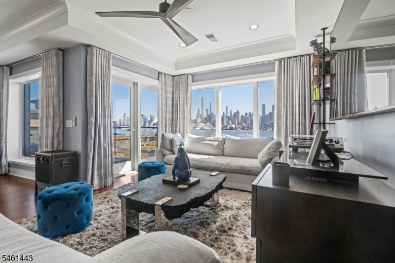 Residential Lease in Weehawken Twp.