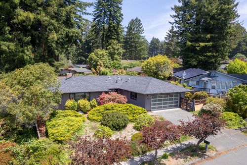 48 California Ave, Arcata, CA, 95521-5258 | Card Image