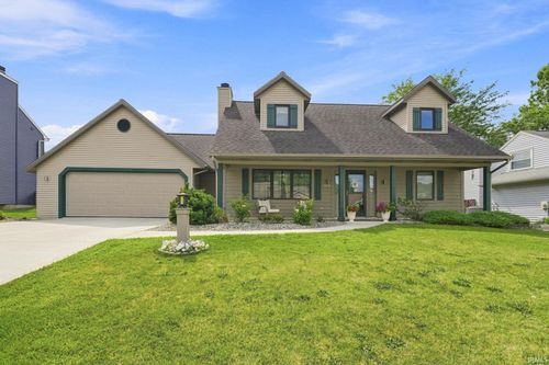 10015 Bentley Woods Drive, Fort Wayne, IN, 46825-1518 | Card Image